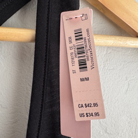 Victoria's Secret Black Sleeveless Dress - Picture 4 of 6